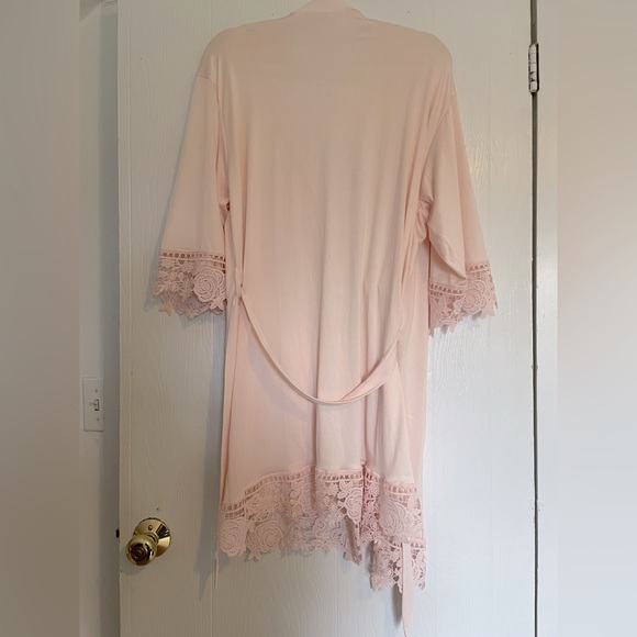 Tanini Lace Light Pink Robe, Size OS - Picture 8 of 8
